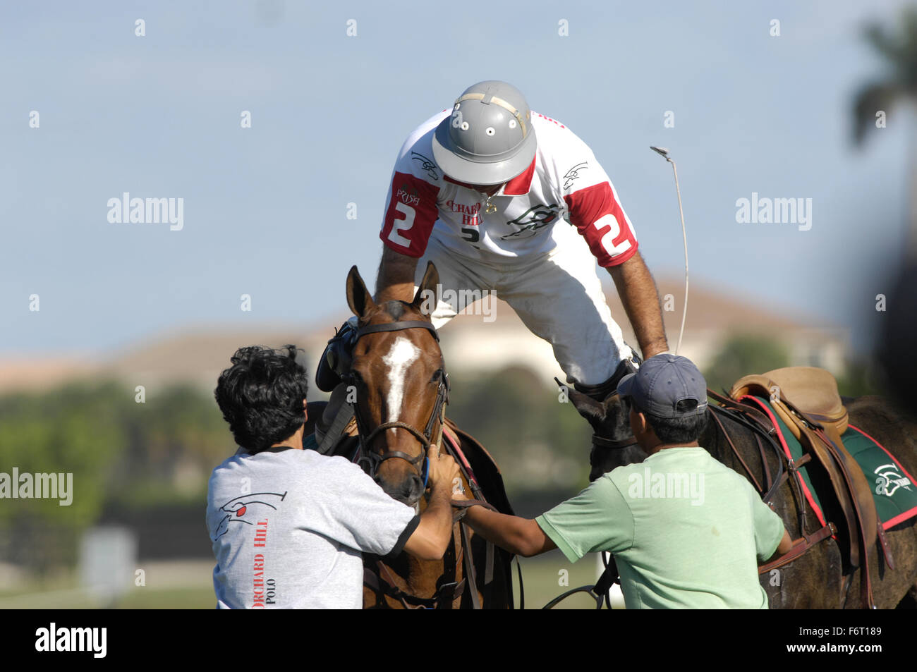 Hector Galindo changes horses - Orchard 