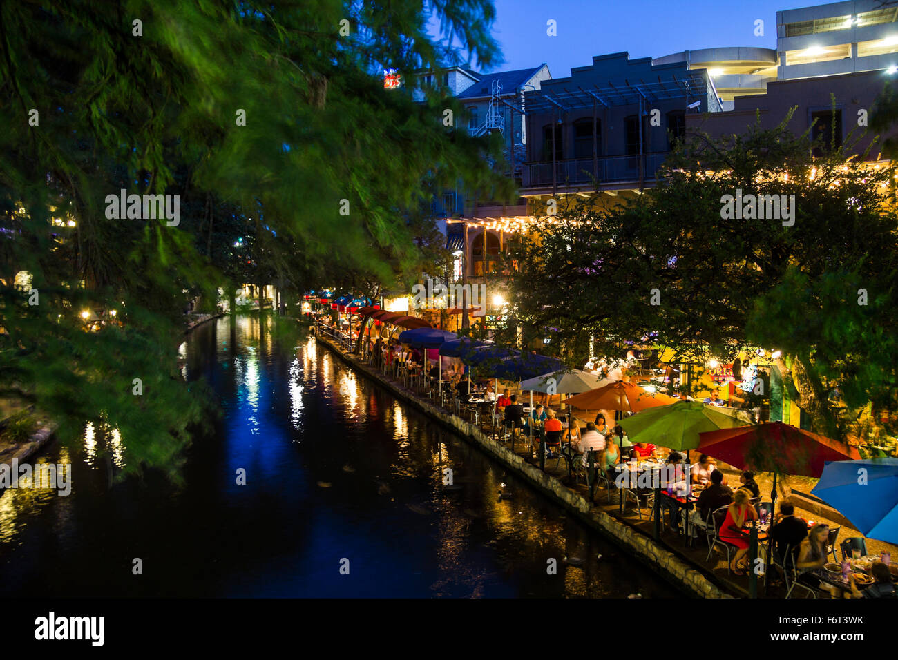 San antonio riverwalk night hi-res stock photography and images - Alamy