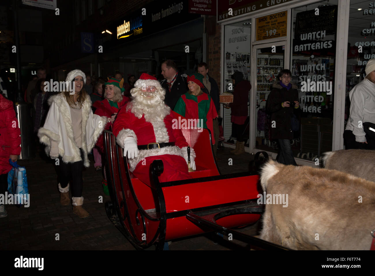 Orpington, UK,19th November 2015, Santas sleigh took part in the parade