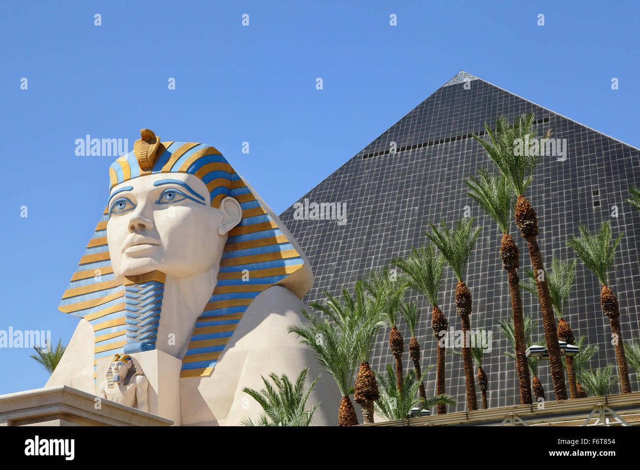 Las vegas luxor hotel casino hi-res stock photography and images - Alamy