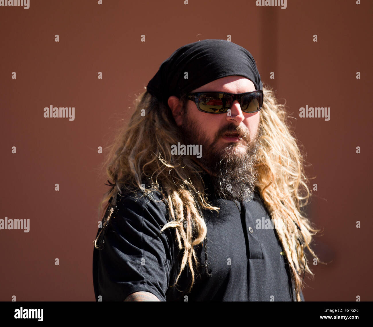Long haired man hi-res stock photography and images - Alamy