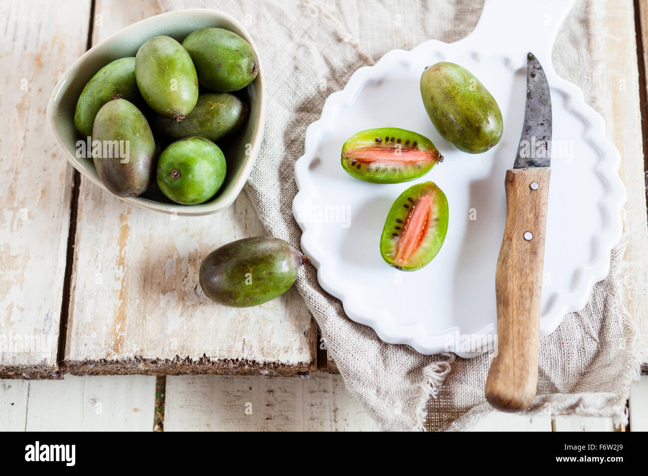 Mini kiwi baby fruit hi-res stock photography and images - Alamy