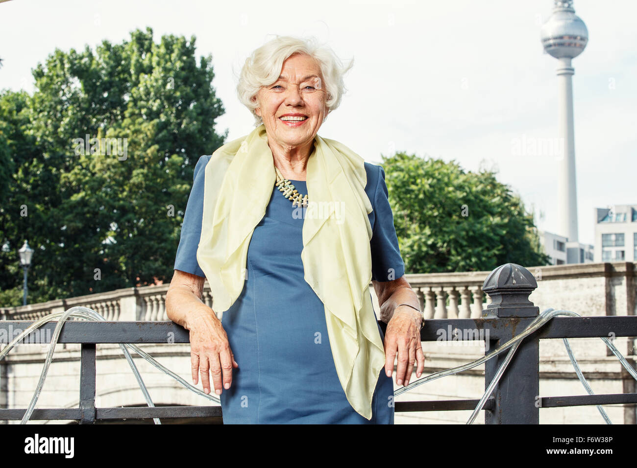 woman-tower-fashion-portrait-hi-res-stock-photography-and-images-alamy