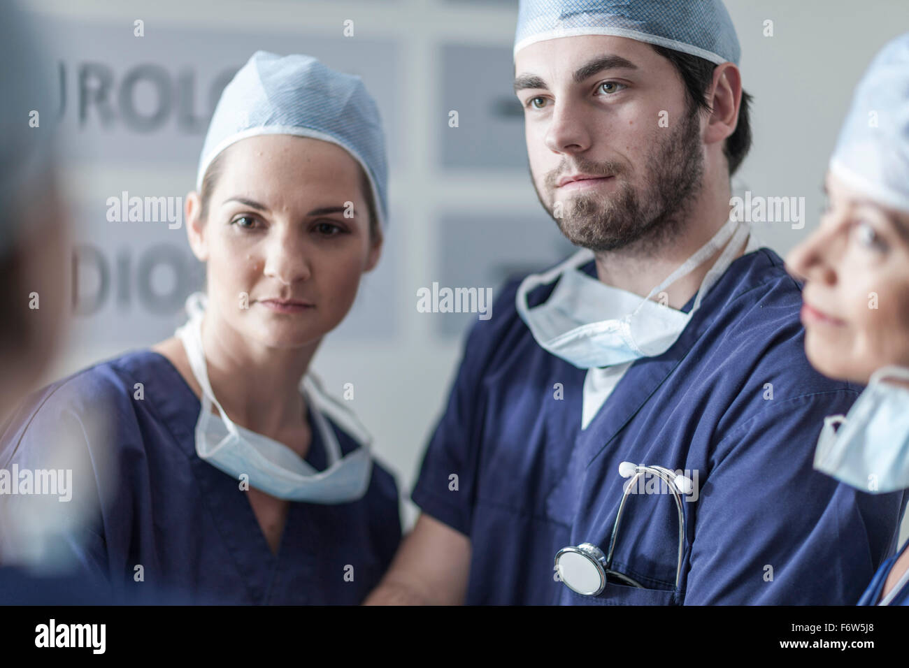 Team doctors in meeting hi-res stock photography and images - Alamy