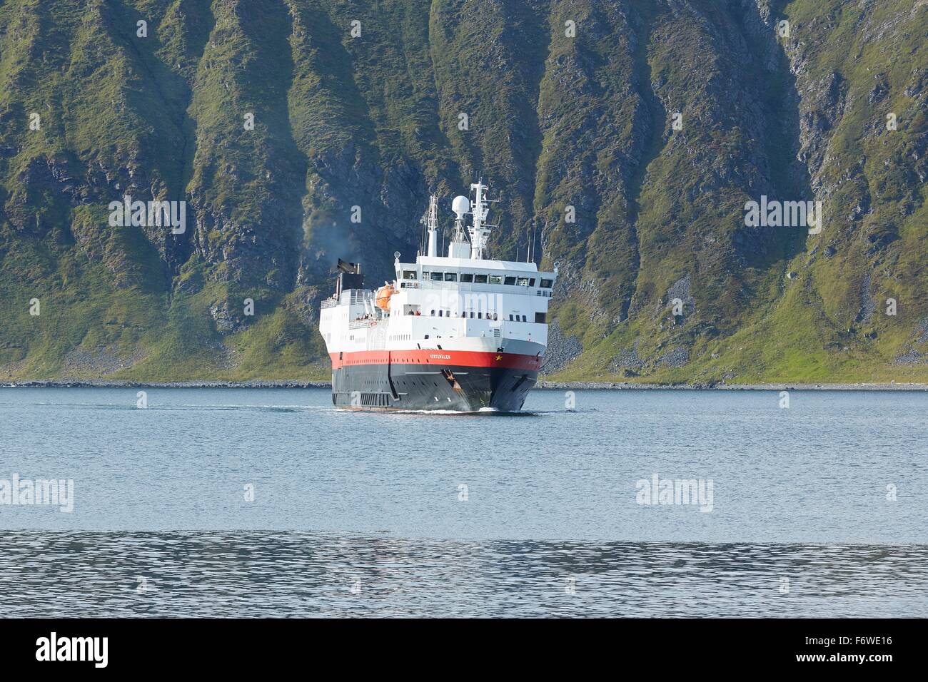 Hurtigruten Ferry, MS Vesterålen, Entering Honningsvåg Harbour Stock ...