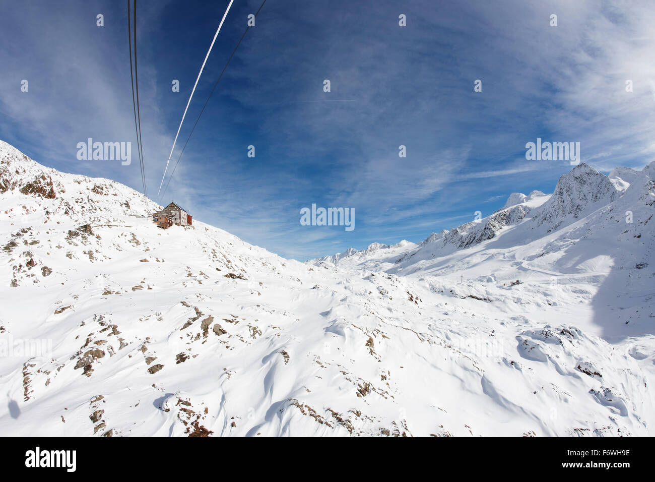 Mountain hut in snow-covered mountain scenery, Kurzras, Schnalstal, South Tyrol, Alto Adige, Italy Stock Photo