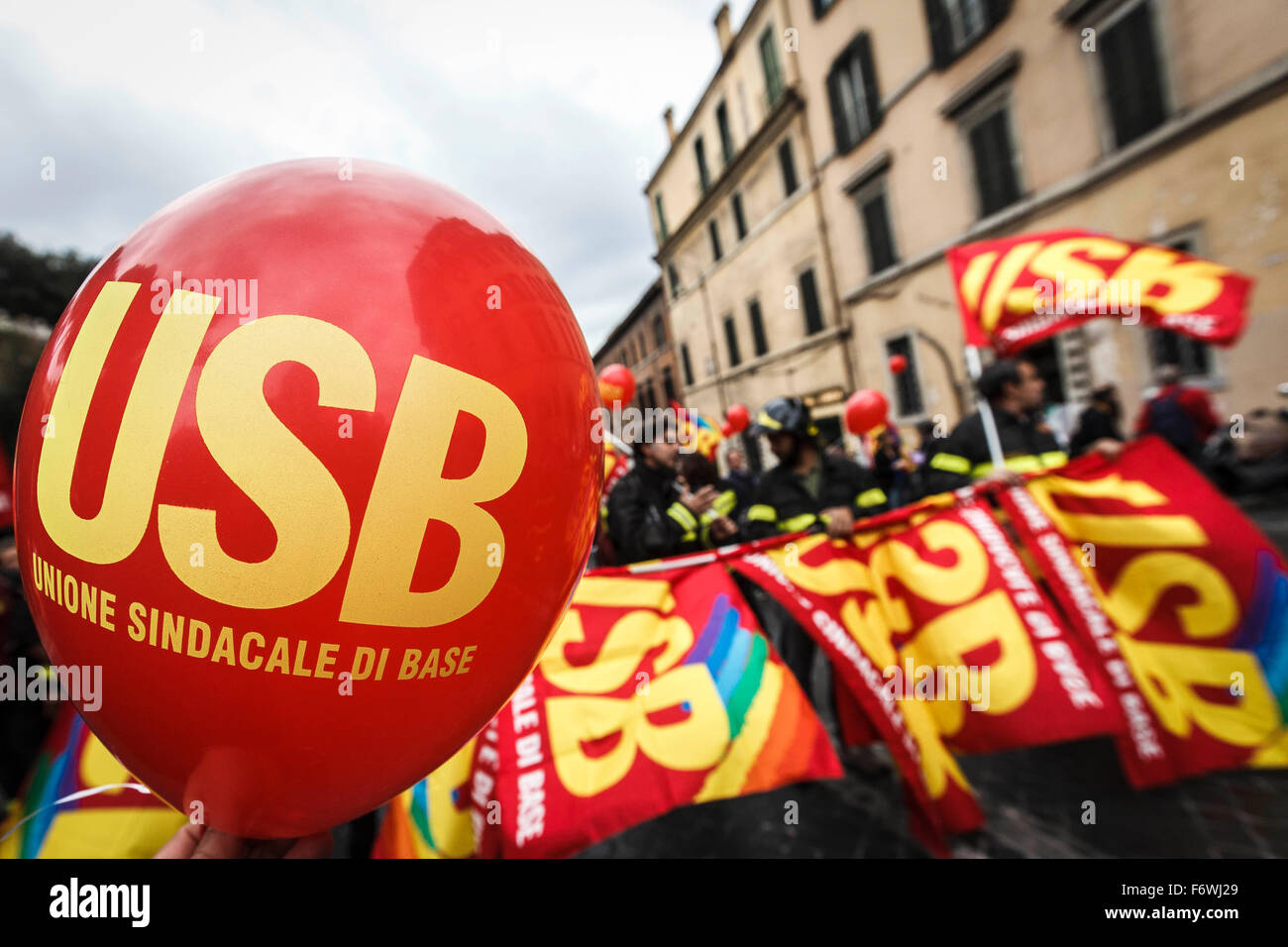 Rome, Italy. 20th Nov, 2015. Thousands of USB union members hold USB ...