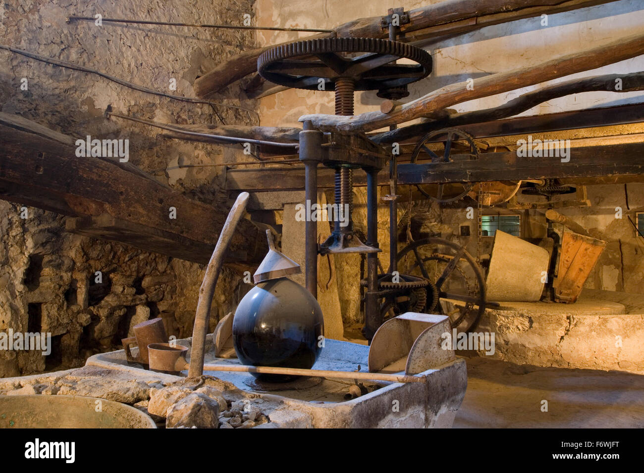 Traditional olive press at Son Pont Agroturismo finca hotel, near Puigpunyent, Mallorca, Balearic Islands, Spain Stock Photo
