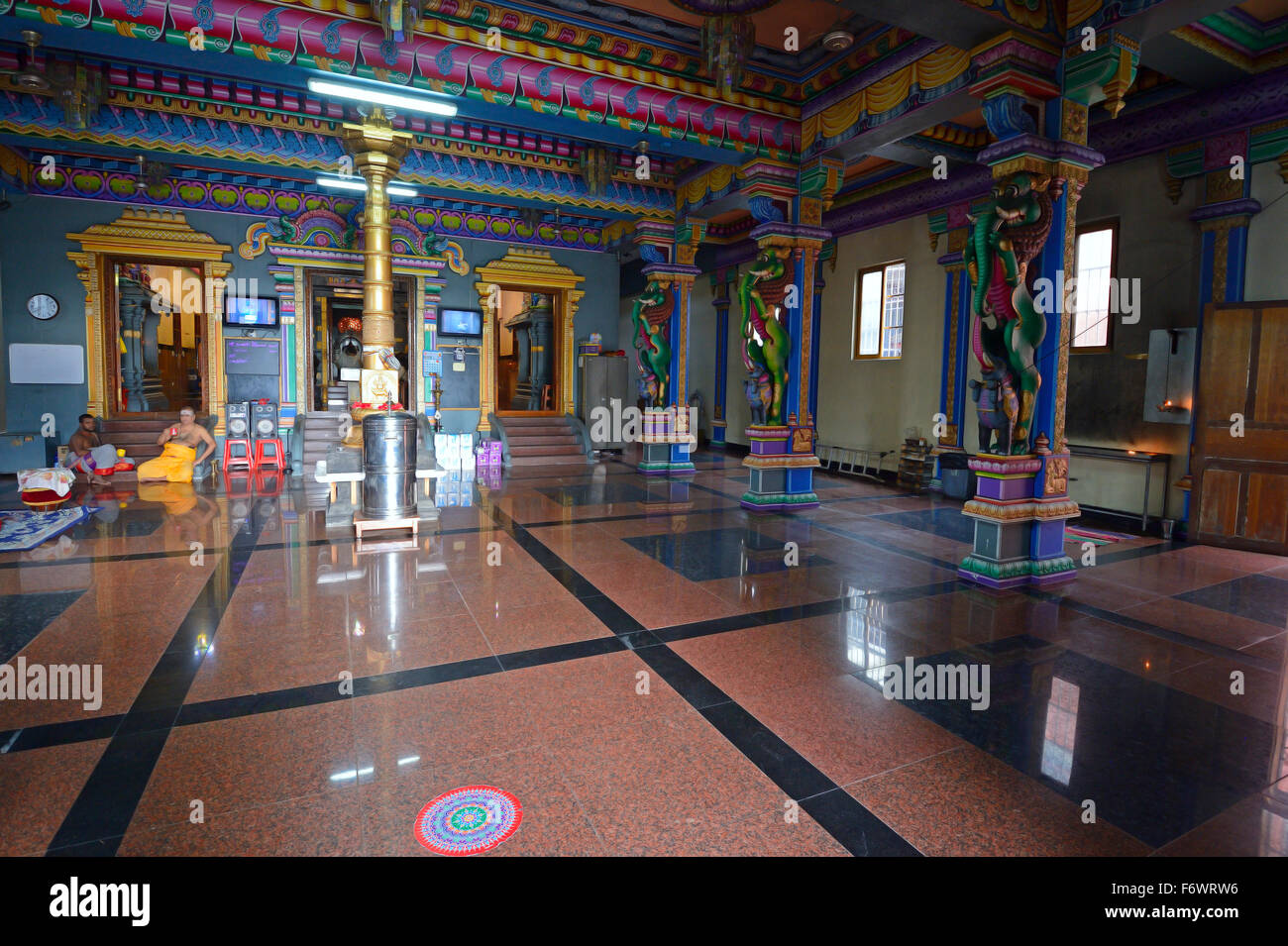 hindu temple interior images