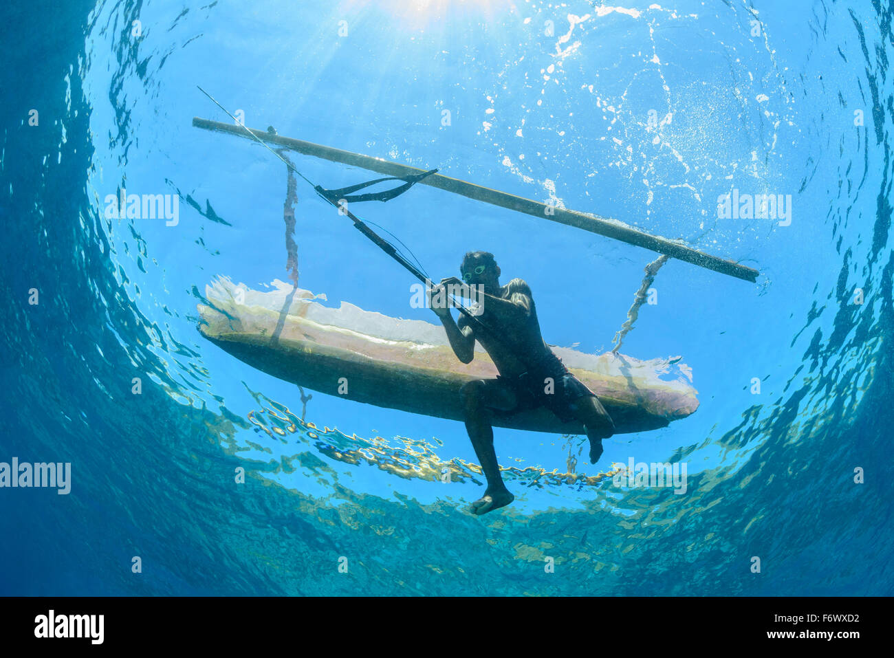 Spear fishing boat hi-res stock photography and images - Alamy