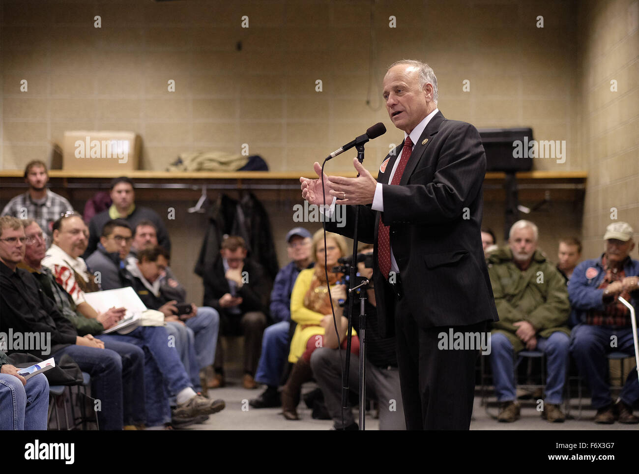 Sioux City, IOWA, USA. 20th Nov, 2015. Iowa Congressman Steve King (R-IA) addresses the audience before introducing U.S. Sen. TED CRUZ (R-TX), not pictured, during a campaign stop in Sioux City, Iowa Friday, November 20, 2015, with at Briar Cliff University, a private Catholic school. Cruz said when Pres. Obama insults him, he is also insulting the American people like those attending his town hall meeting. © Jerry Mennenga/ZUMA Wire/Alamy Live News Stock Photo
