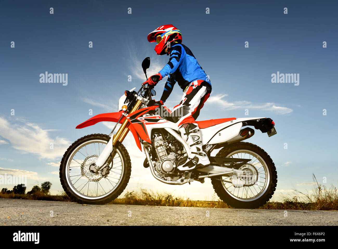 Motocross Jersey Images – Browse 10,538 Stock Photos, Vectors, and Video