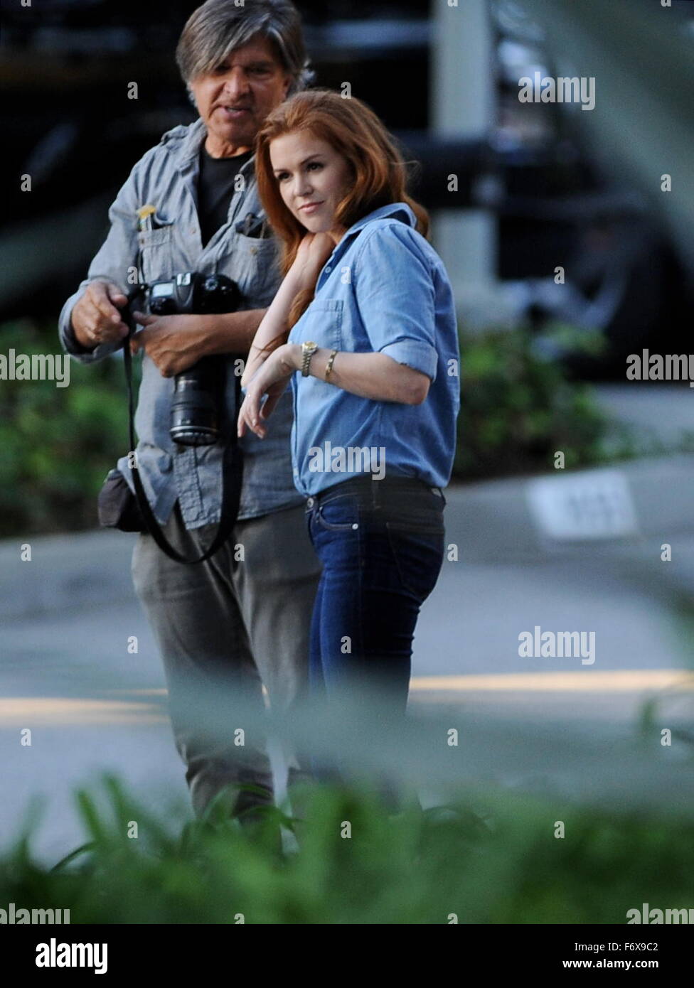 Actress Isla Fisher filming a scene with co star jake gyllenhaal for their  new drama movie 