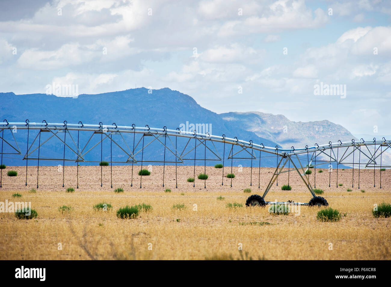 Irrigation system africa hires stock photography and images Alamy