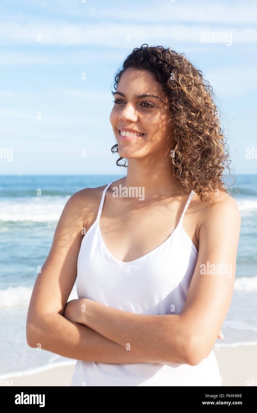 Woman latin america beach hi-res stock photography and images - Alamy
