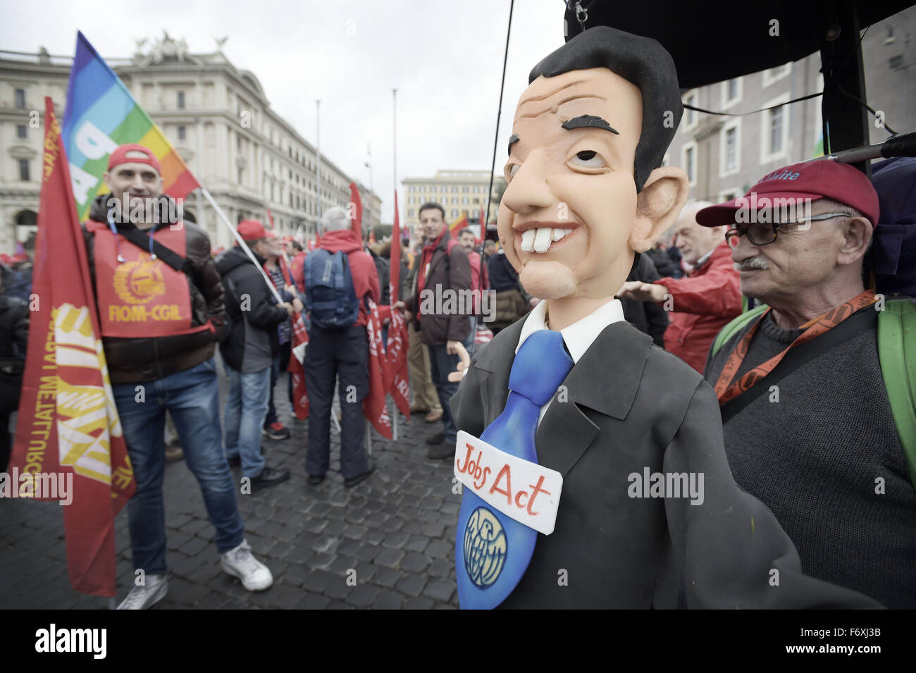 Rome, Italy. 21st Nov, 2015. FIOM (Metallurgical Employees Workers Federation) parade started at 9.30 from the Republic Square to end at 12 in Piazza del Popolo . The national secretary of Fiom Maurizio Landini present during the parade launches ' ""‹""‹extreme appeal not being influenced, and move to the streets to challenge the climate of terror .that bombers in Paris would sow in whole Europe and to say no to all wars Credit:  Danilo Balducci/ZUMA Wire/Alamy Live News Stock Photo