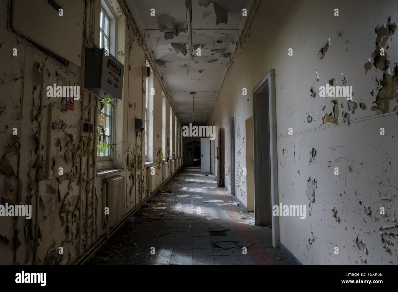 inside view of a deserted run down building Stock Photo - Alamy