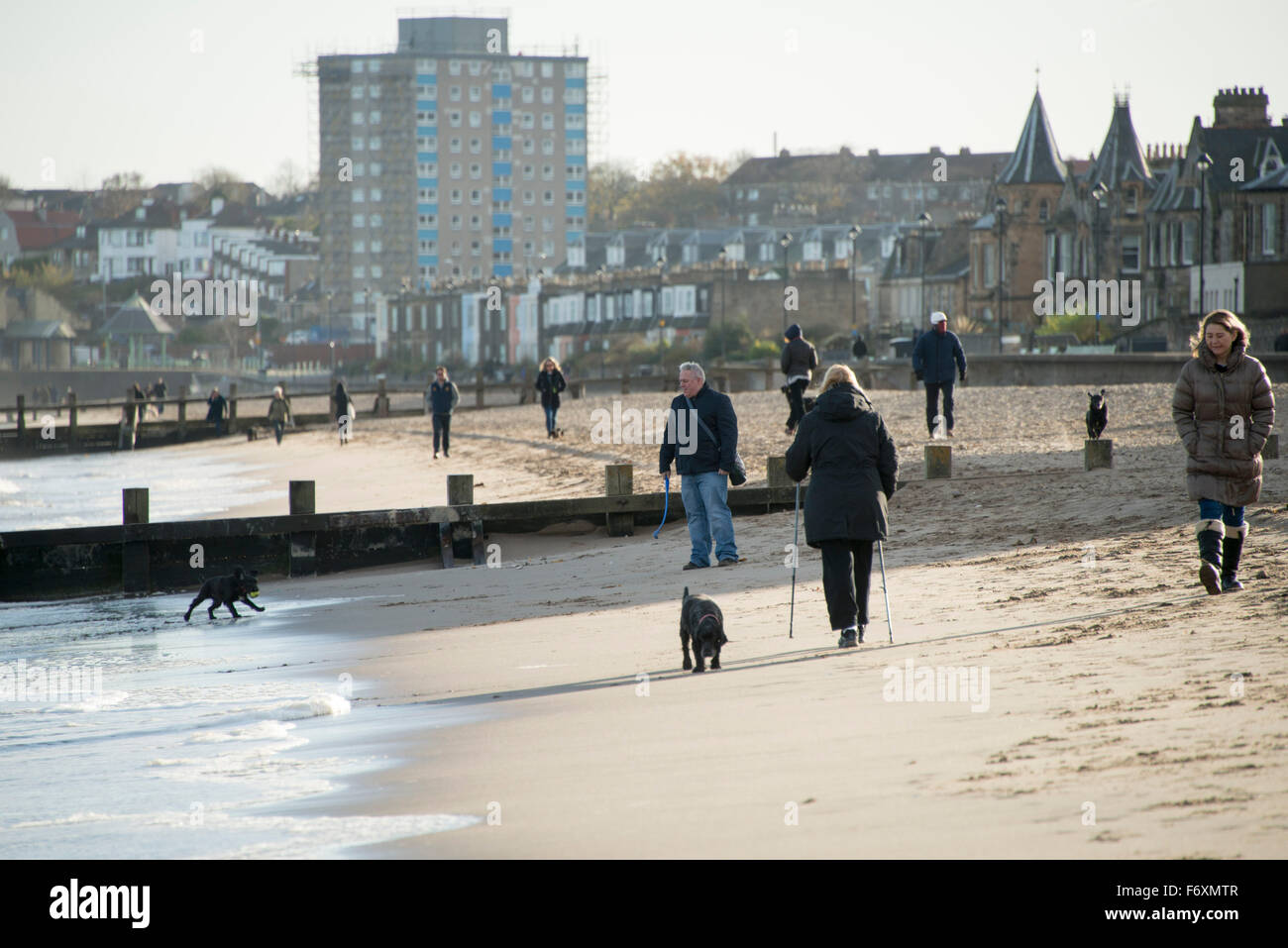 Portobello Beach, Edinburgh, Scotland, UK. 21st Nov, 2015. Saturday