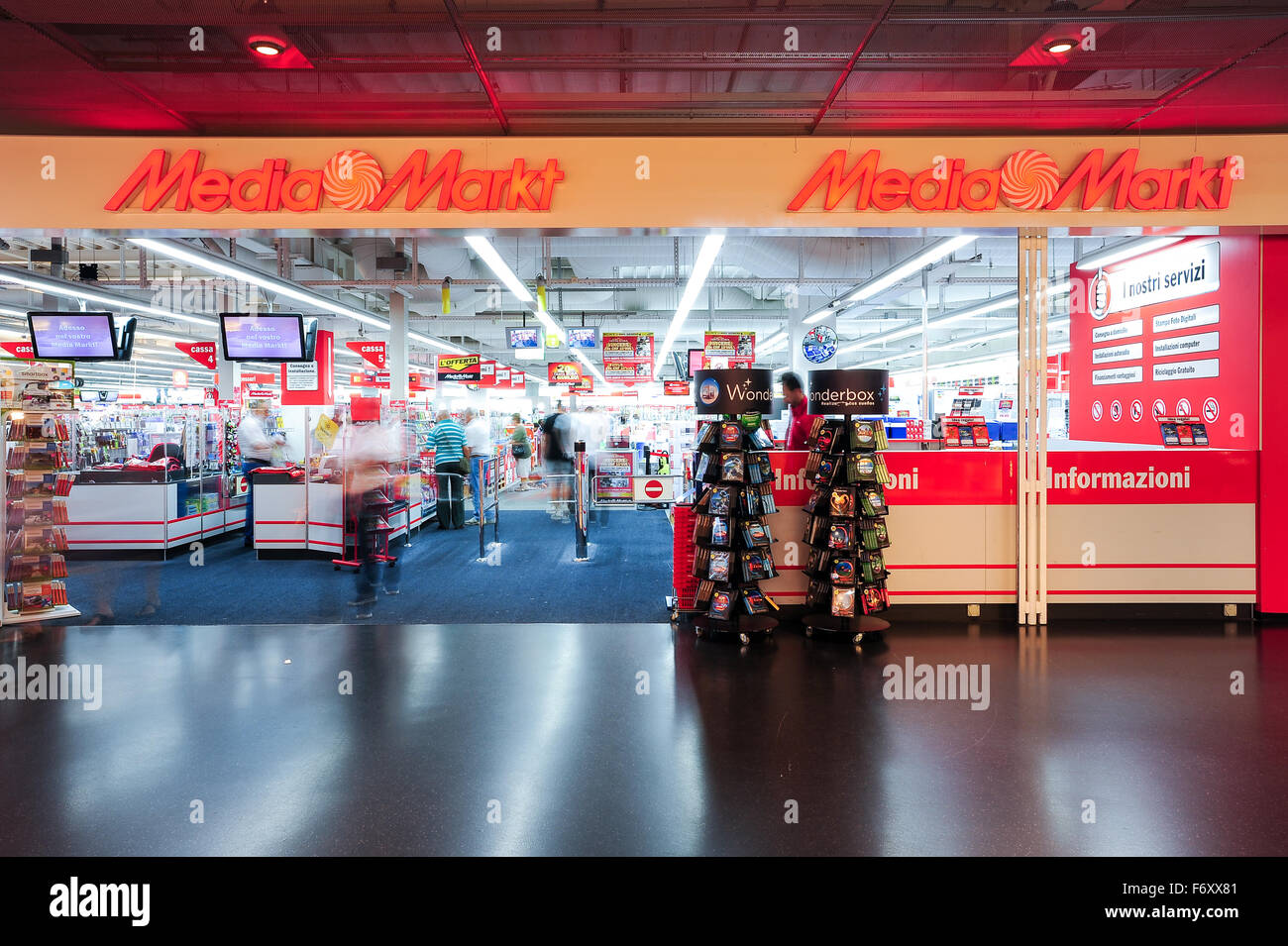 Mediamarkt Amsterdam Arena Consumer Electronics Retail Off Online Shopping  Tv Mobilephone Computer Logo People Infront Of The Store Stock Photo -  Download Image Now - iStock