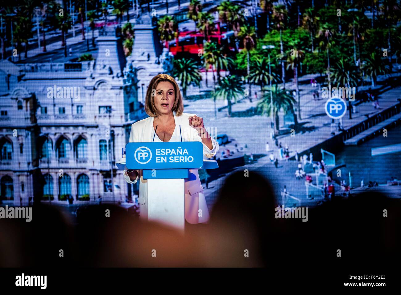 Barcelona, Spain. 21st Nov, 2015. Barcelona, Spain: MARIA DOLORES COSPEDAL, General Secretary of the PP (People's Party), addresses the audience during the presentation of the party's candidates for the general elections on December 20th Credit:  matthi/Alamy Live News Stock Photo