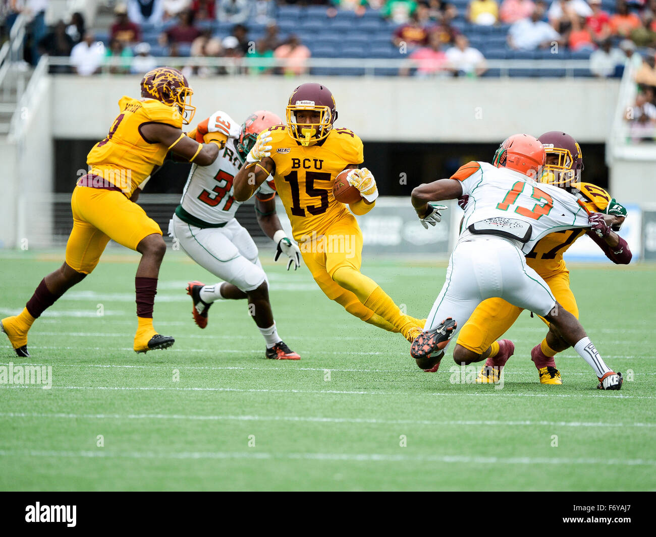 Orlando, FL, USA. 21st Nov, 2015. Bethune Cookman Wide Receiver Frank ...