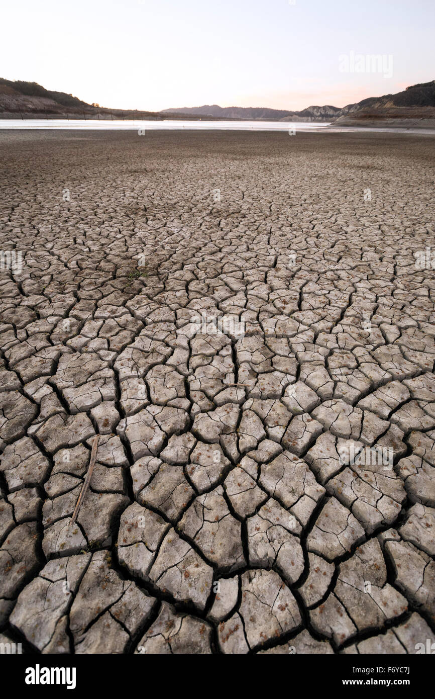 Cachuma Lake in California's Santa Ynez Valley is now mostly dry after several years of extreme drought. © Scott London/Alamy Live News Stock Photo