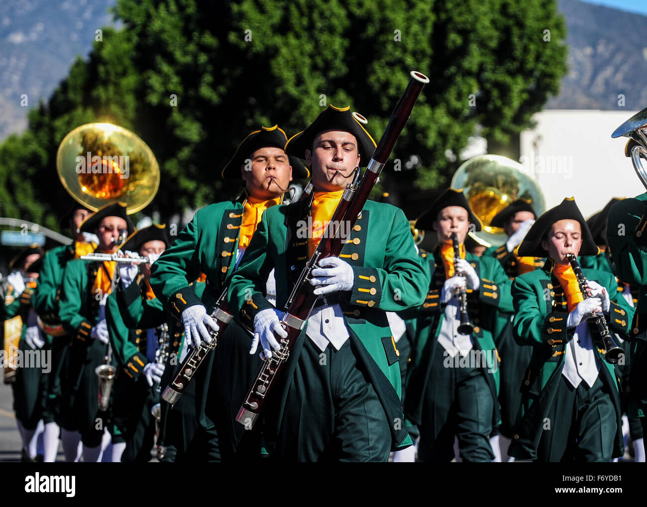 Los Angeles, USA. 21st Nov, 2015. Members of a brass band from a high