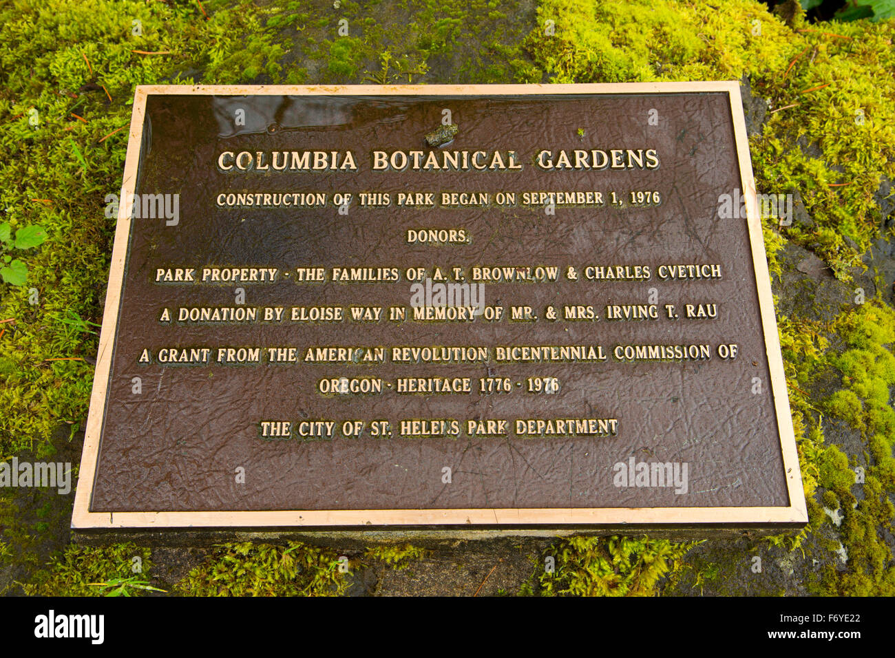 Dedication plaque, Columbia Botanical Gardens, St Helens, Oregon Stock