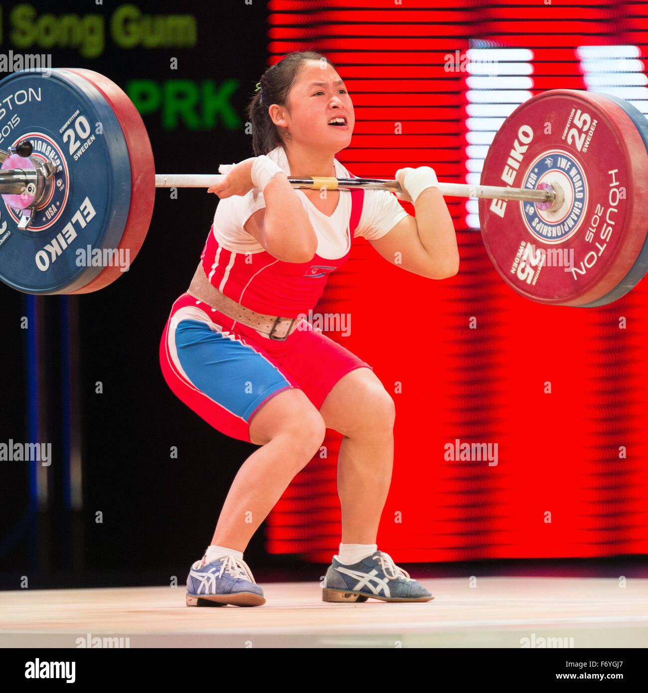 Houston, Texas, USA. 21st November, 2015. Ri Song Gum lifts 110 ...
