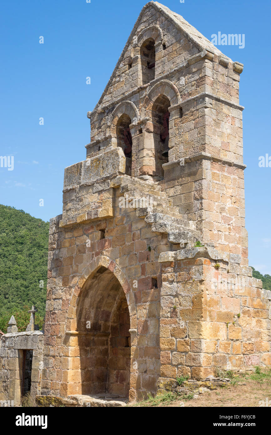 Romanesque church ruins (XIII century), Aldea de Ebro, Merindad de Campoo, Cantabria, Northern Spain Stock Photo