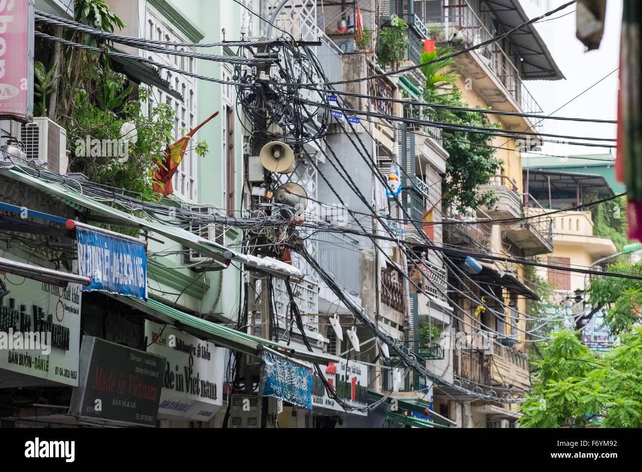 Electrical wires in the Old Quarter of Hanoi, Vietnam Stock Photo Alamy