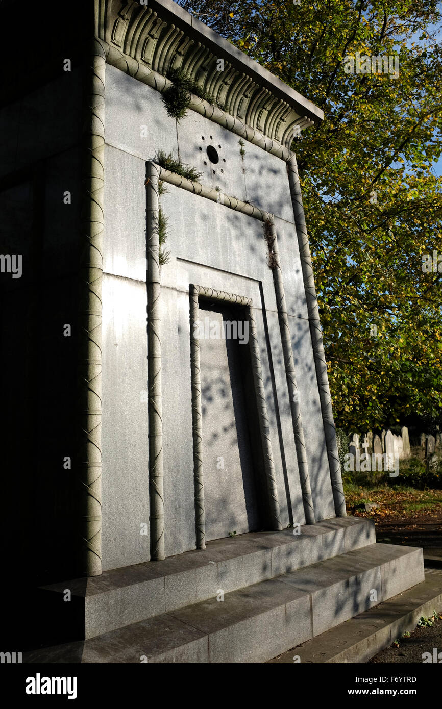 Brompton cemetery mausoleum hires stock photography