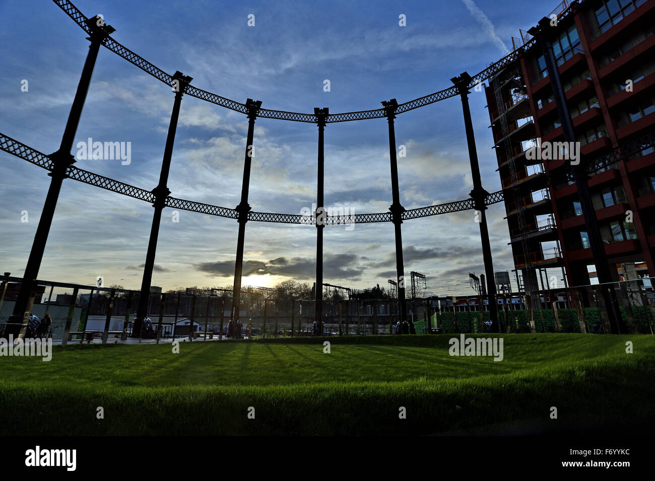 Kings Cross Gas Holder Park Hi res Stock Photography And Images Alamy