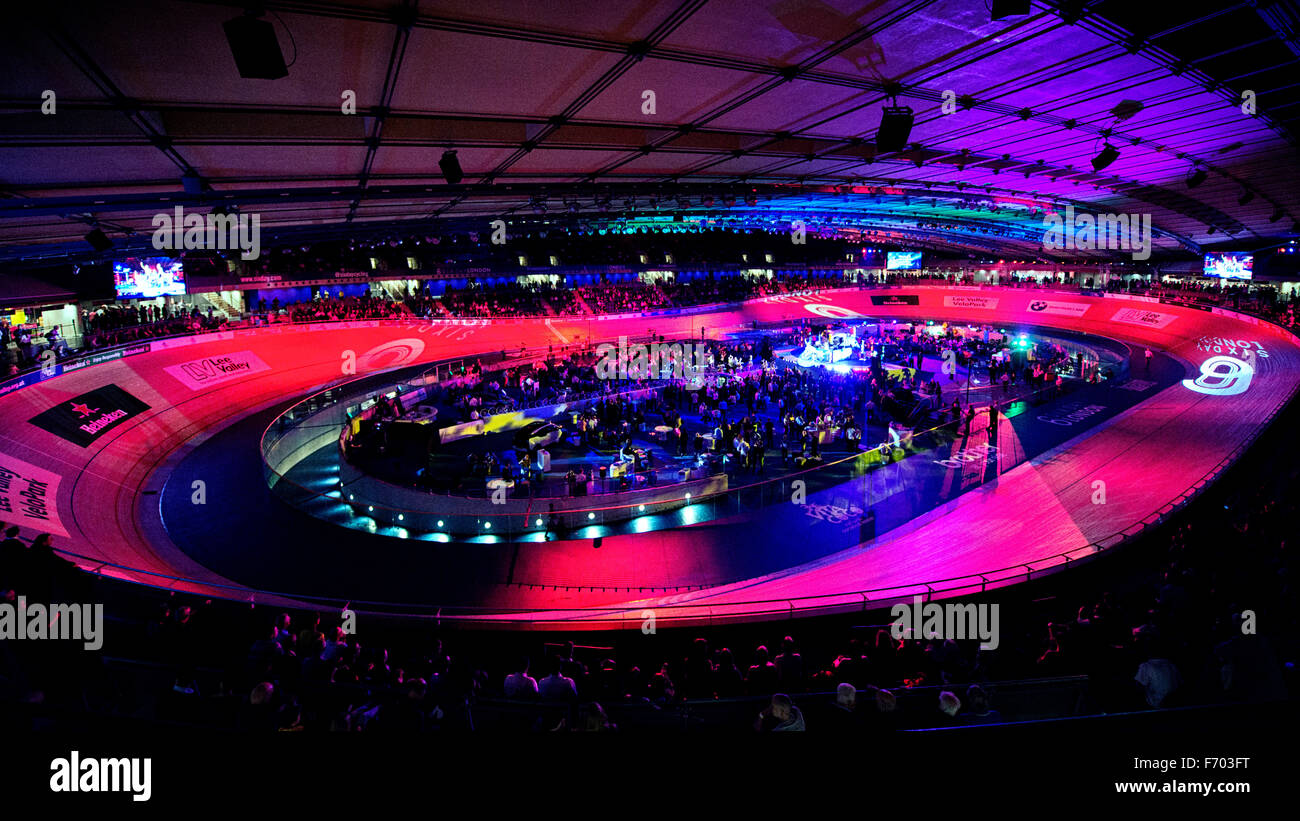 Cyclists take part in the London Six Day cycling event at Lee Valley Velopark, London, UK, on 22 October 2015. Stock Photo