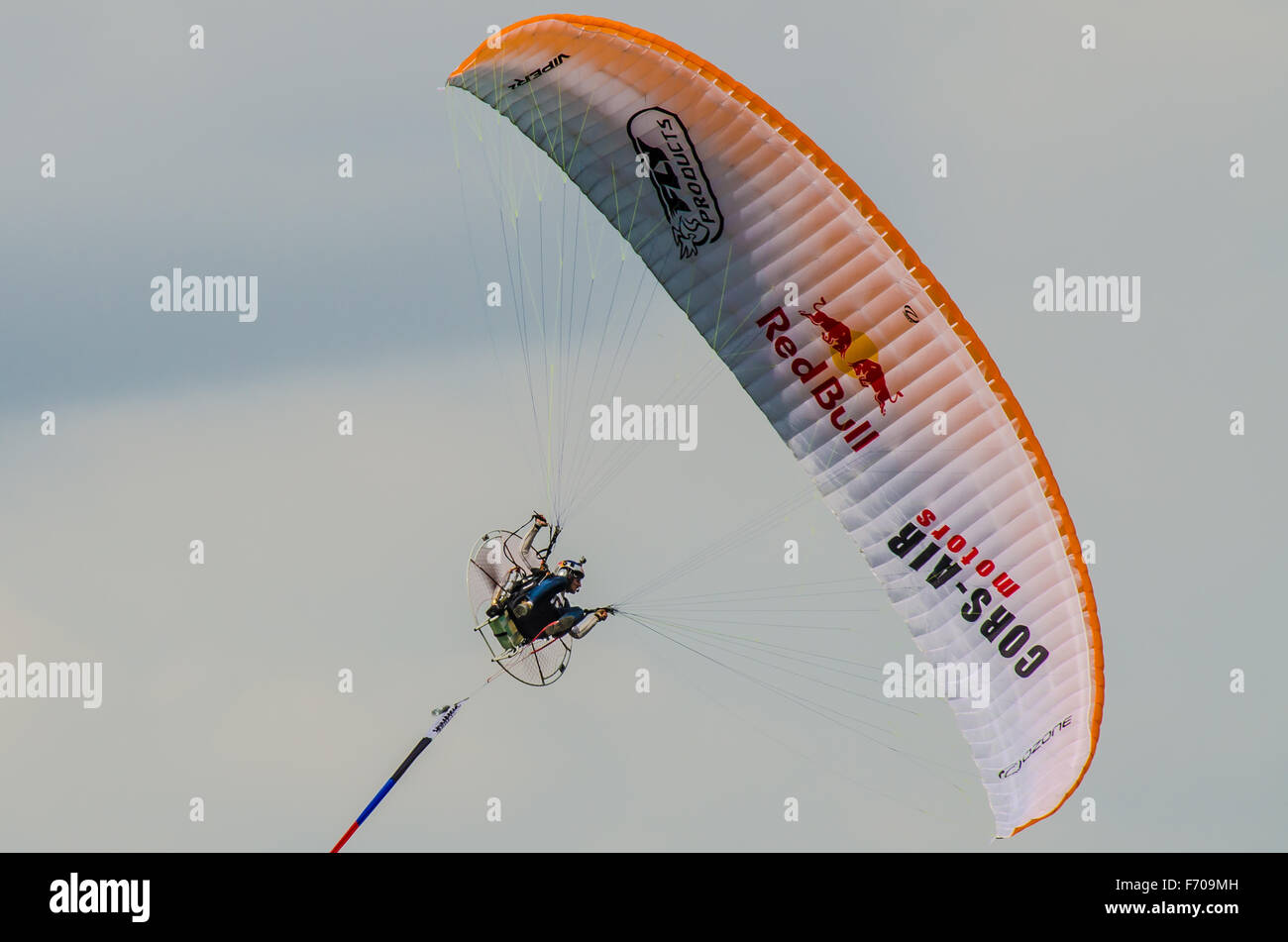 Pal Takats was part of the Red Bull Air Race series performing paramotor displays using an Ozone Viper 2. Flex wing pilot Stock Photo