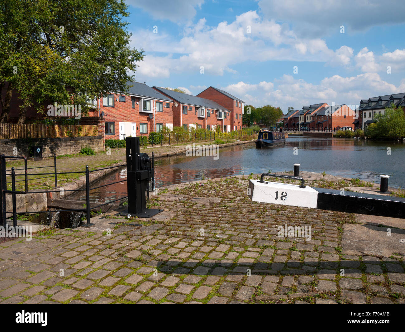 The Ashton canal at Fairfield Locks, Droylsden, Tameside, Manchester, England, UK Stock Photo