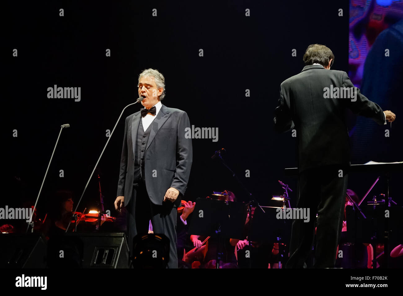 Budapest. 22nd Nov, 2015. Italian tenor Andrea Bocelli sings at a concert in Papp Laszlo Sports Arena in Budapest, Hungary on Nov. 22, 2015. © Attila Volgyi/Xinhua/Alamy Live News Stock Photo