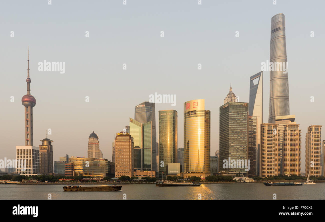Panoramic image bund view shanghai hi-res stock photography and images ...