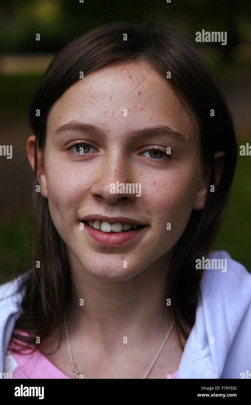 Portrait of girl smiling Stock Photo - Alamy