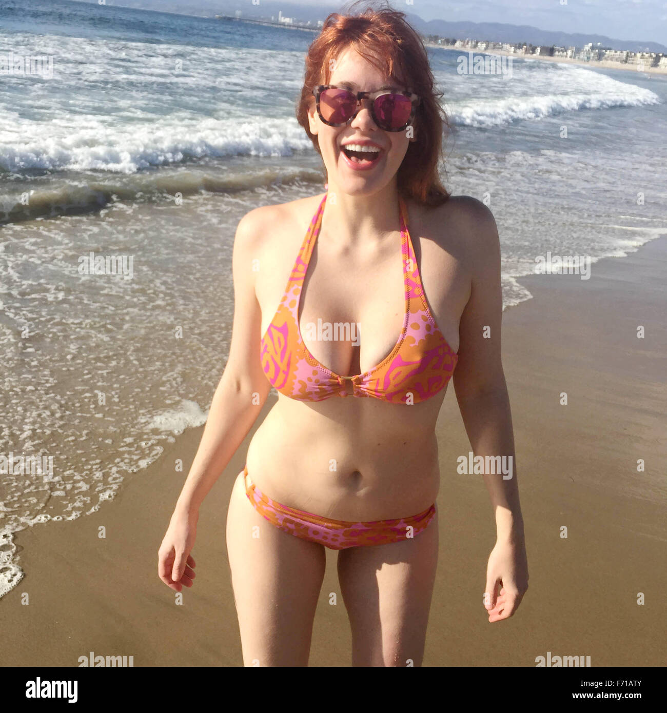 Maitland Ward returns to her hotel to wash off the green body paint from  her 'Orion Slave Girl' Comic-Con cosplay Featuring: Maitland Ward Where:  San Diego, California, United States When: 11 Jul