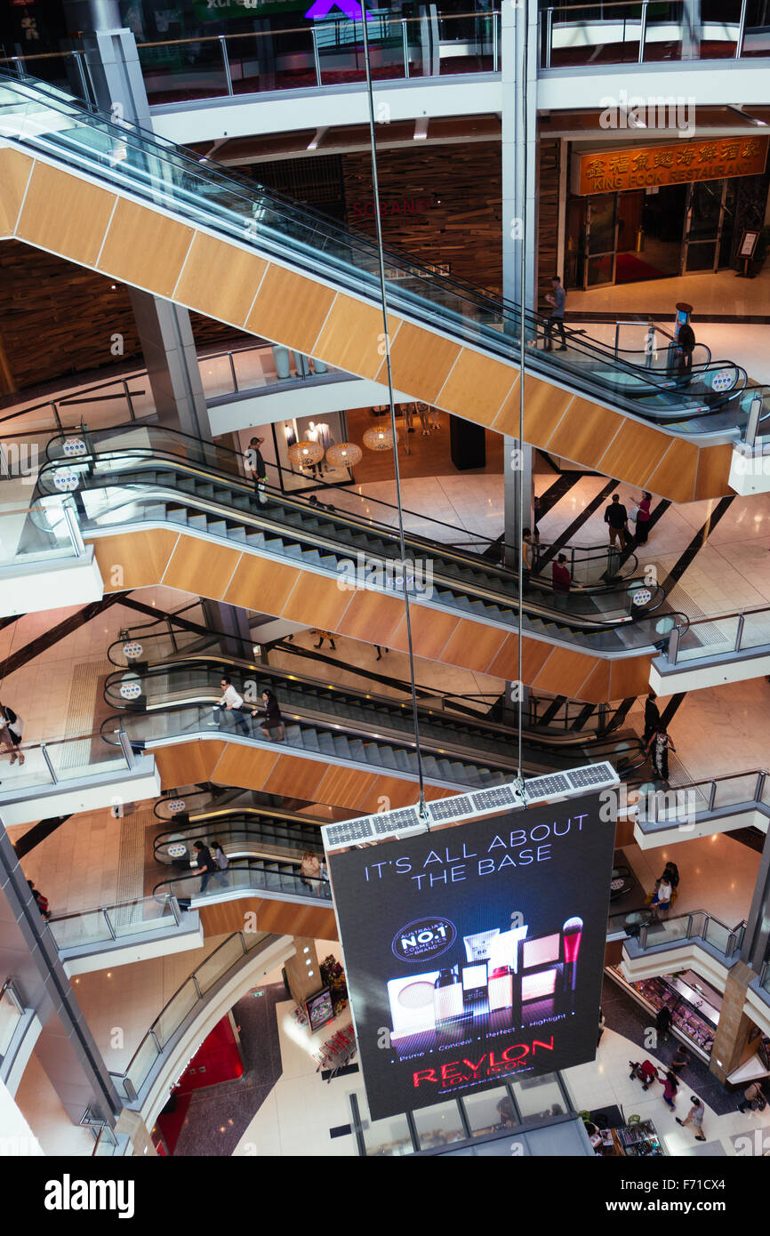 escalator inside shopping mall Stock Photo - Alamy