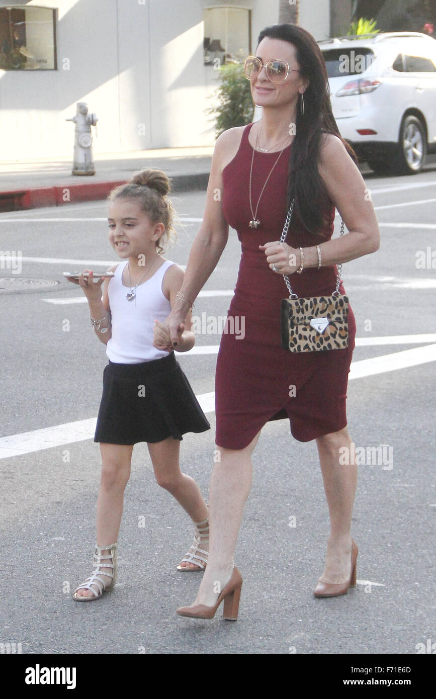 Kyle Richards takes her daughter Portia to Kyle's store in Beverly