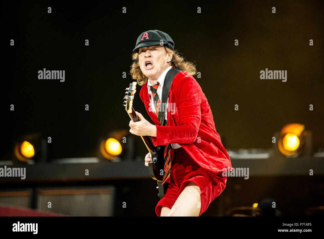 Ac dc hi-res stock photography and images - Alamy
