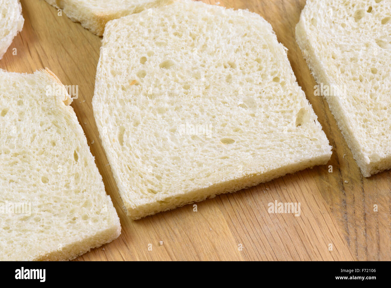 Sliced white bread ready for sandwiches Stock Photo Alamy