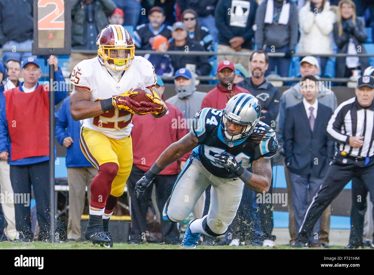 Charlotte, NC, USA. 22nd Aug, 2015. #54 Carolina LB Shaq Thompson