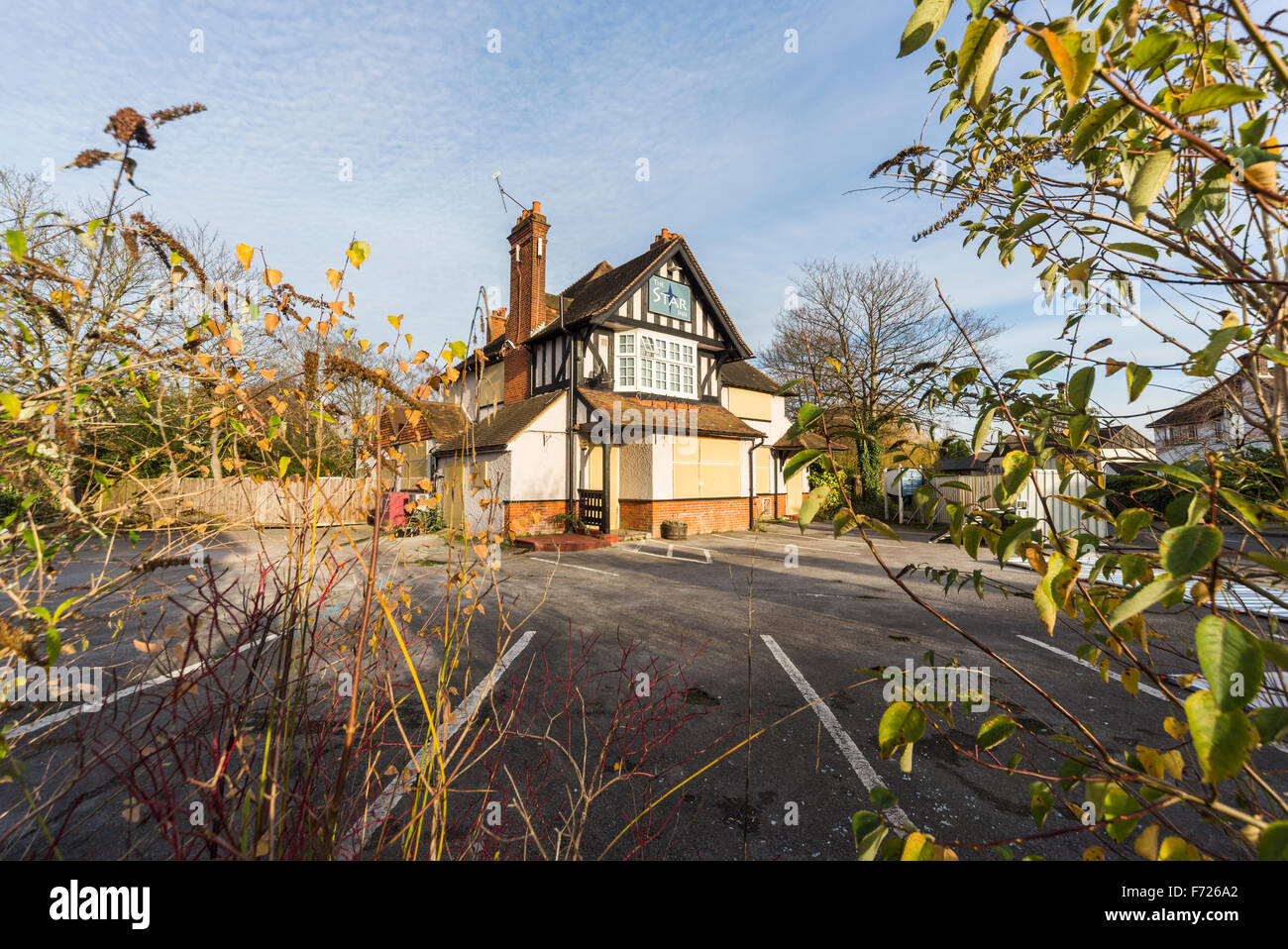 The Star Inn public house, a closed down, boarded up pub in Woking, Surrey, UK awaiting redevelopment Stock Photo