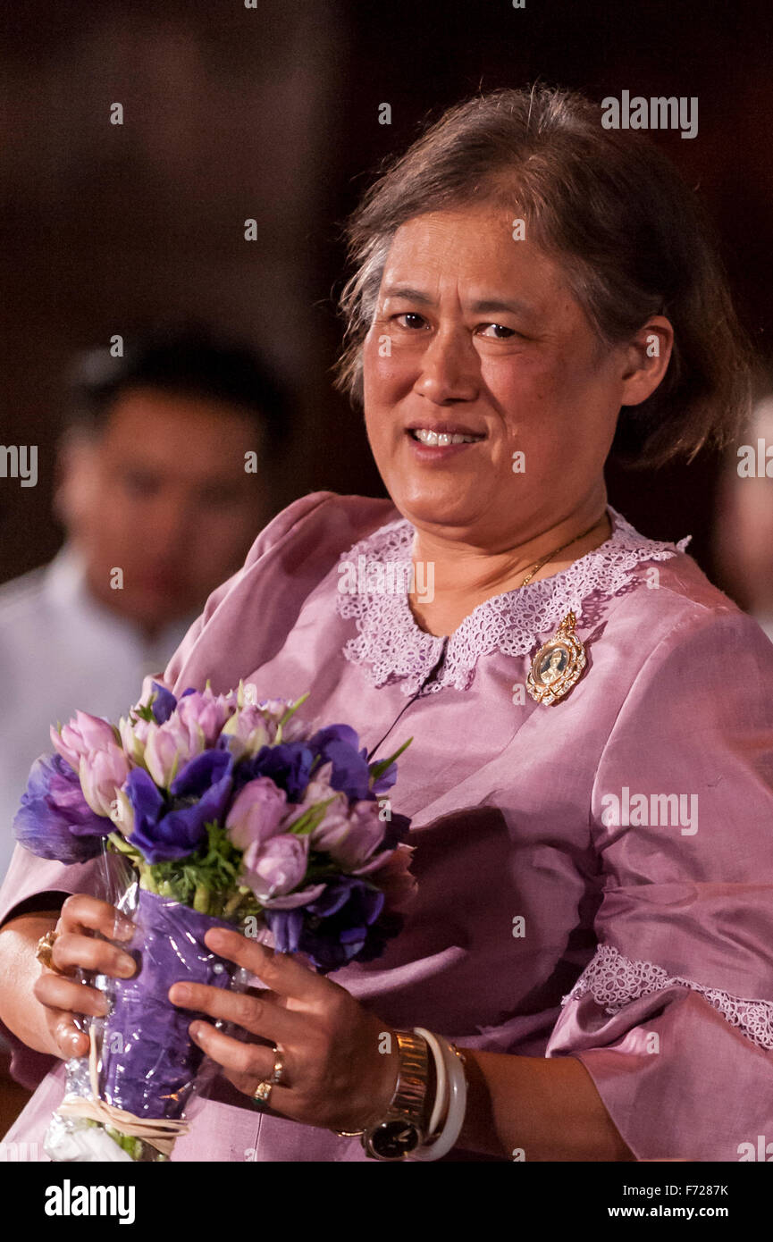 London, UK.  23 November 2015.  A Thai classical music concert takes place at Senate House, University of London, in celebration of the 60th birthday of Her Royal Highness Princess Maha Chakri Sirindhorn of Thailand (pictured).  Credit:  Stephen Chung / Alamy Live News Stock Photo