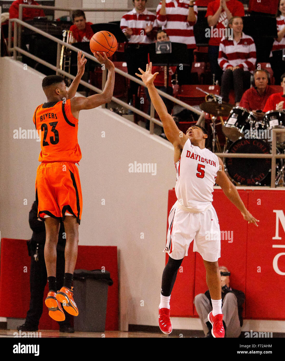 Davidson, NC, USA. 23rd Nov, 2015. Demetre Rivers (23) of the Mercer ...