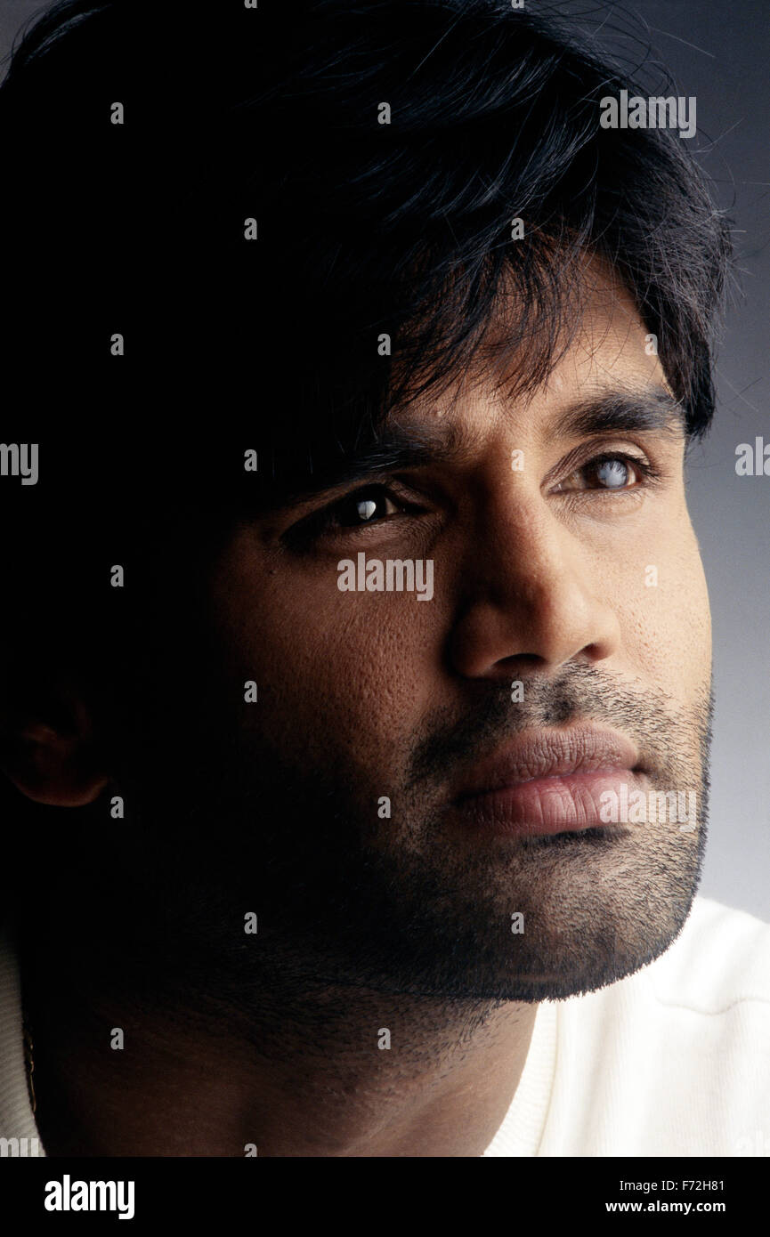 Sunil shetty hi-res stock photography and images - Alamy