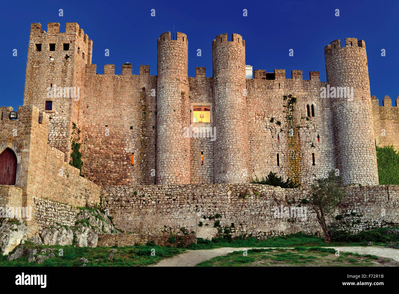 Portugal: Medieval castle and Pousada of the historic village Óbidos Stock Photo